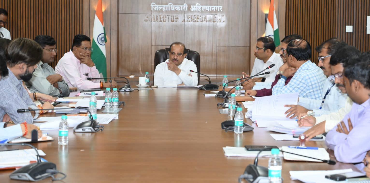 अहिल्यानगर जिल्ह्यातील धरणे, जलसाठ्यांचे सप्टेंबरपर्यंत सूक्ष्म नियोजन करा - पालकमंत्री डॉ. राधाकृष्ण विखे पाटील