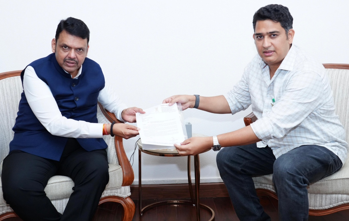 कोपरगाव नगरपरिषद हद्दीतील वाढीव घरपट्टी रद्द करून पूर्वीप्रमाणेच घरपट्टी आकारावी...आमदार आशुतोष काळेंची मुख्यमंत्री देवेंद्रजी फडणवीसांकडे मागणी