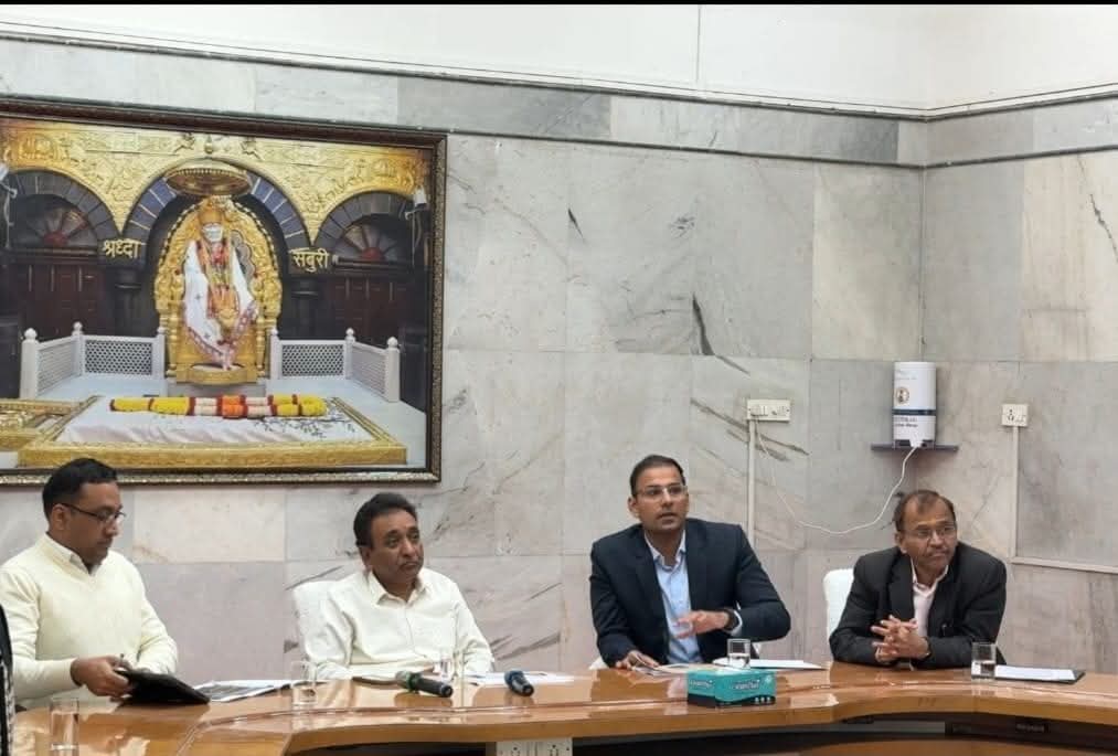भाविकांच्या सुरक्षिततेसाठी ‘शिर्डी कृती आराखड्या’ची प्रभावी अंमलबजावणी करा - मुख्य सचिव राजेश अग्रवाल... सिंहस्थ कुंभमेळा नियोजन आढावा बैठक; जिल्हाधिकारी आशिया यांनी केले सादरीकरण