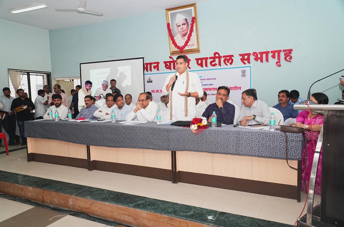 तीन आवर्तनाचे चार आवर्तन करा...आ.आशुतोष काळेंची कालवा सल्लागार समितीच्या बैठकीत मागणी..!!