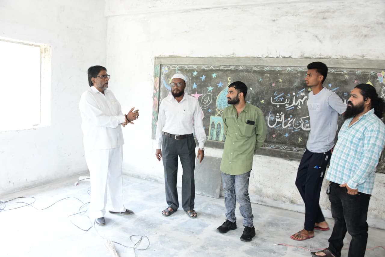आ.आशुतोष काळेंच्या ३० लाखांच्या निधीतून उर्दू शाळेच्या ६ वर्गखोल्यांचे लवकरच होणार काम सुरु - हाजी मेहमूद सय्यद