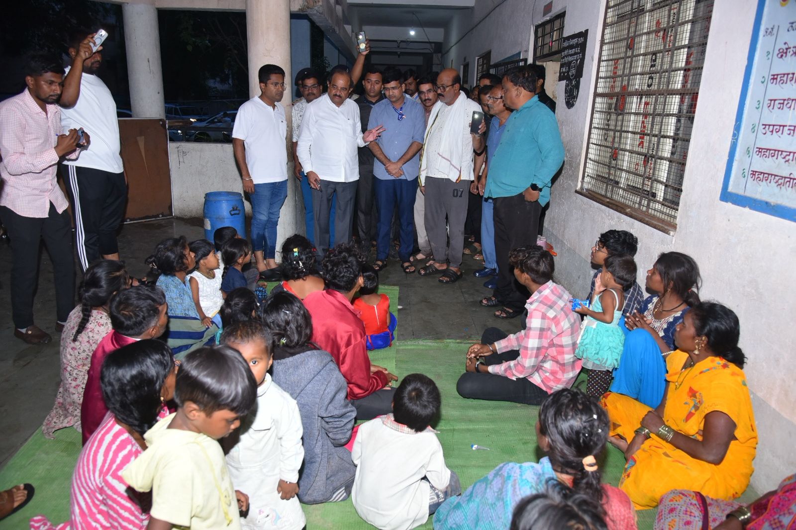 नैसर्गिक संकटात 